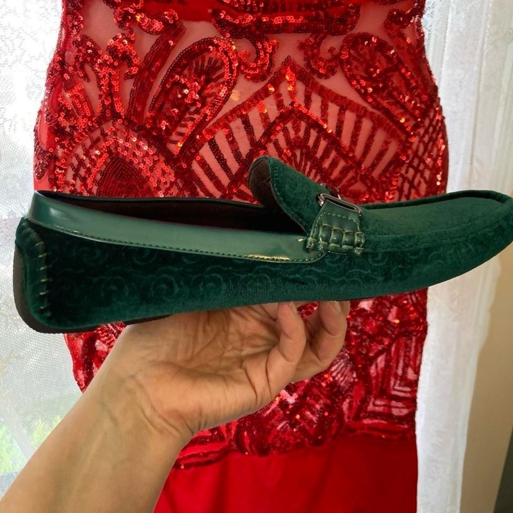 Green velvet loafers with a touch of luxury Men’s 8.5 Amati - Picture 2 of 6
